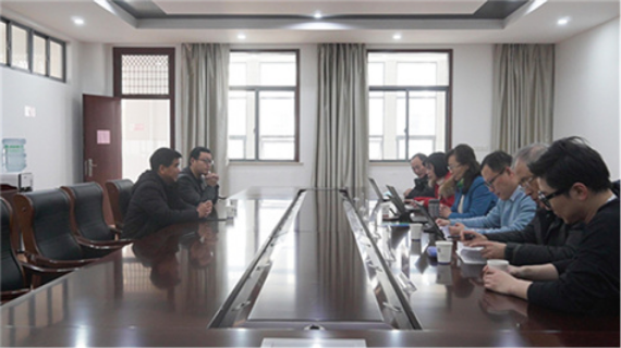 圖6專家組工作會議 圖6專家組工作會議