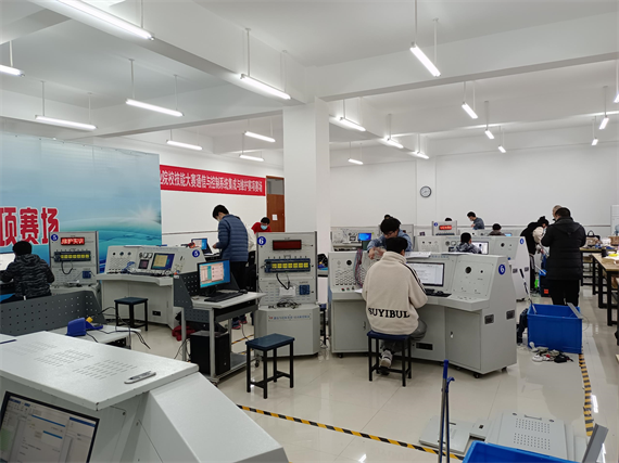 圖7比賽現場照片 圖7比賽現場照片